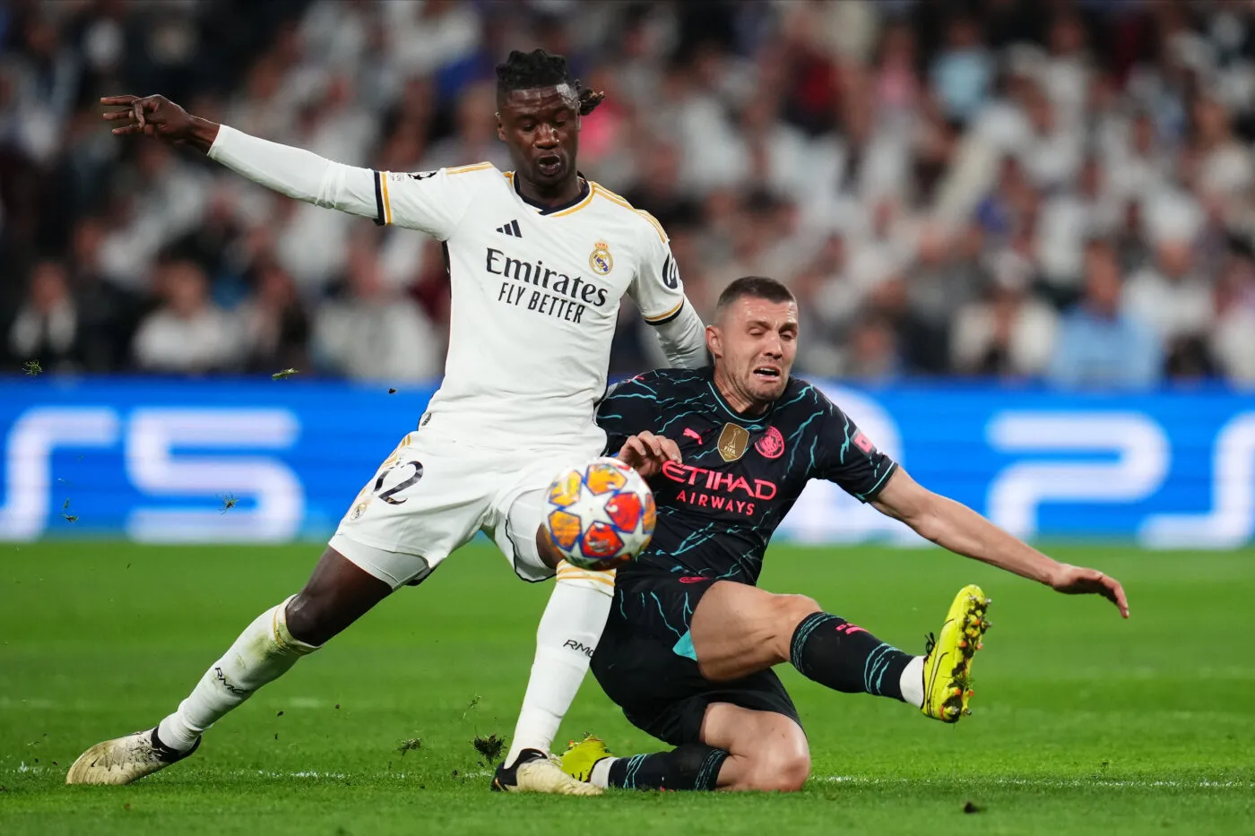 Eduardo Camavinga of Real Madrid and Mateo Kovacic of Manchester City during the UEFA Champions League match, Quarter-finals, first leg, between Real Madrid and Manchester City played at Santiago Bernabeu Stadium on April 9, 2024 in Madrid Spain. (Photo by Bagu Blanco / Pressinphoto / Icon Sport)   Photo by Icon sport   - Photo by Icon Sport