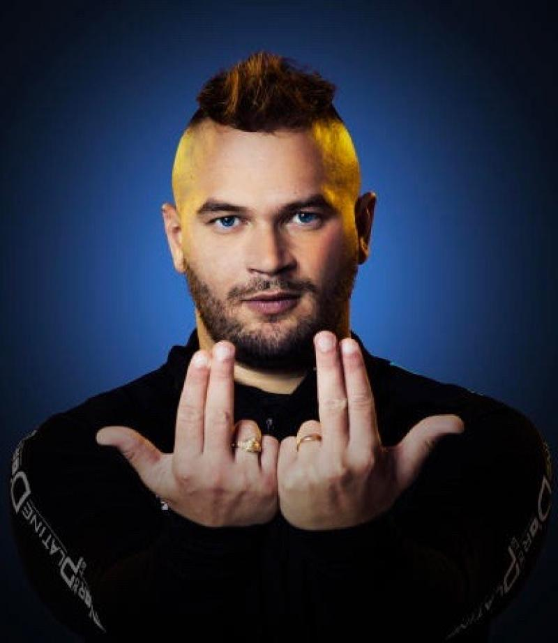 d-505668-7d2c869-856070765-jul-fifou-0888