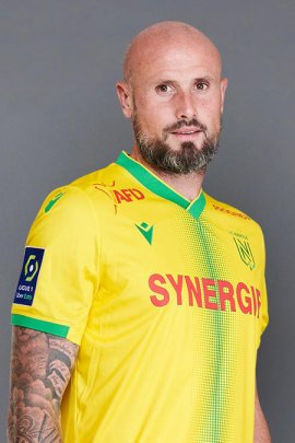 nicolas-pallois-76989