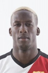 luis-advincula-87179