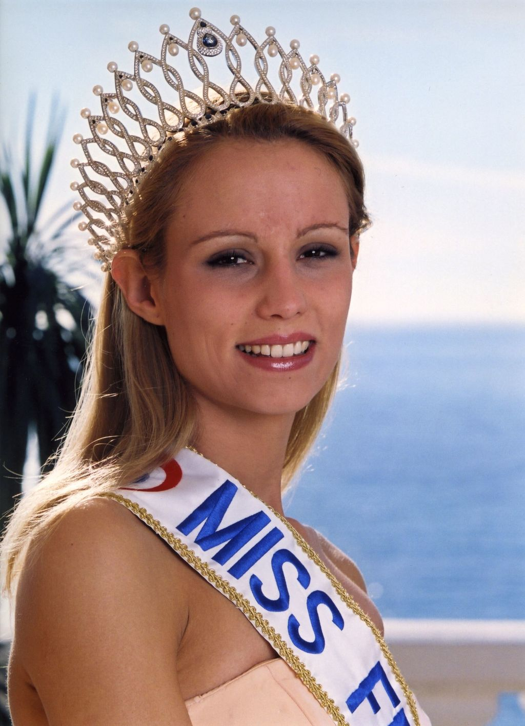 elodie-gossuin-ete-elue-ans-miss-france-2001-width1024