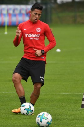 carlos-salcedo-195658