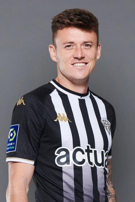 pierrick-capelle-104963