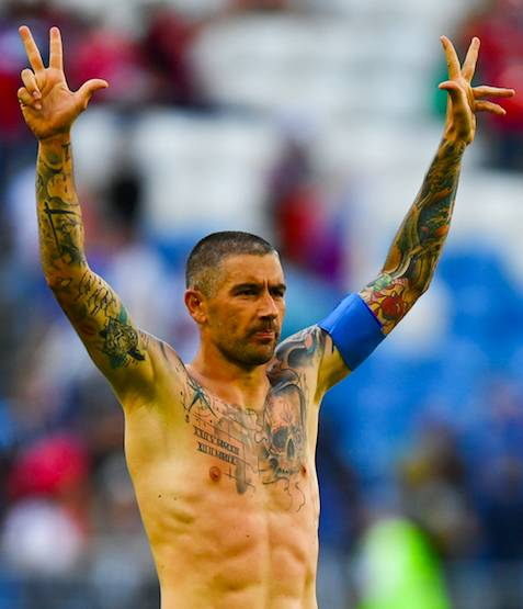 capture-d-ecran-2018-06-20-a-01-07-33