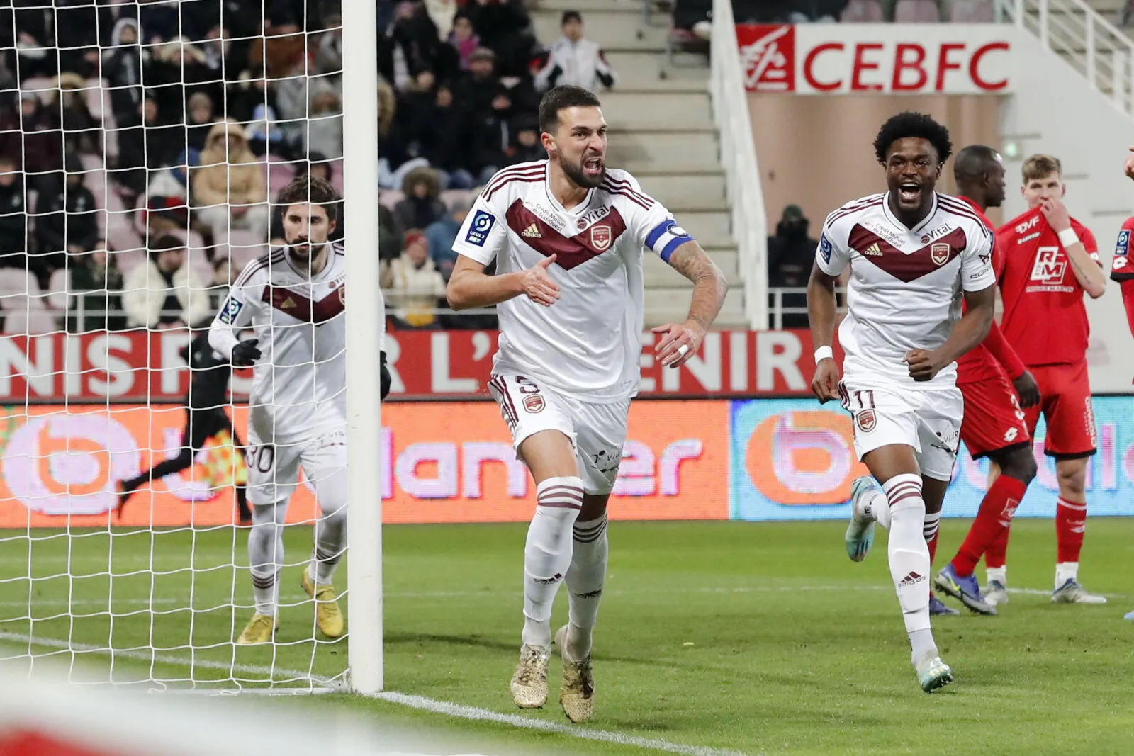 Le Havre au ralenti, Bordeaux revient, Nîmes gagne enfin