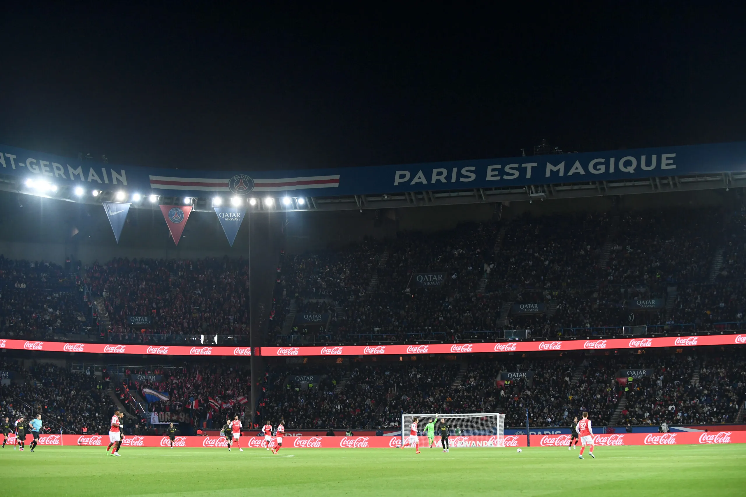 Les ultras parisiens solidaires des Toulonnais