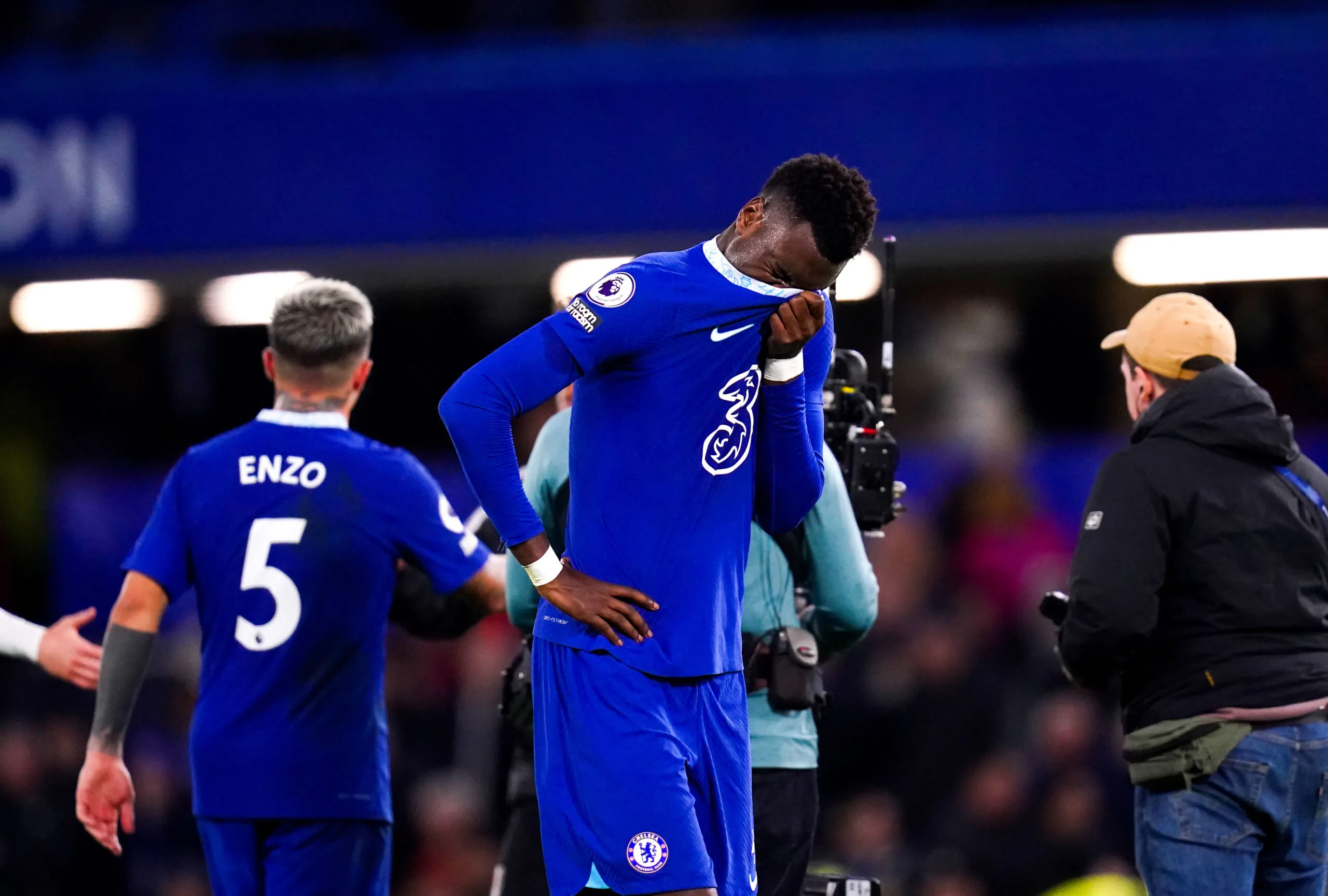 Badiashile exclu de la C1 par Chelsea