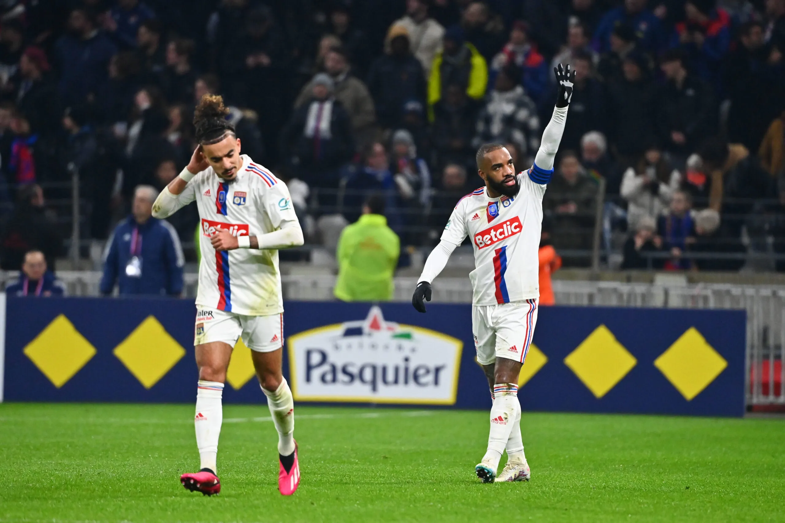 Lyon élimine Lille aux tirs au but et file en quarts