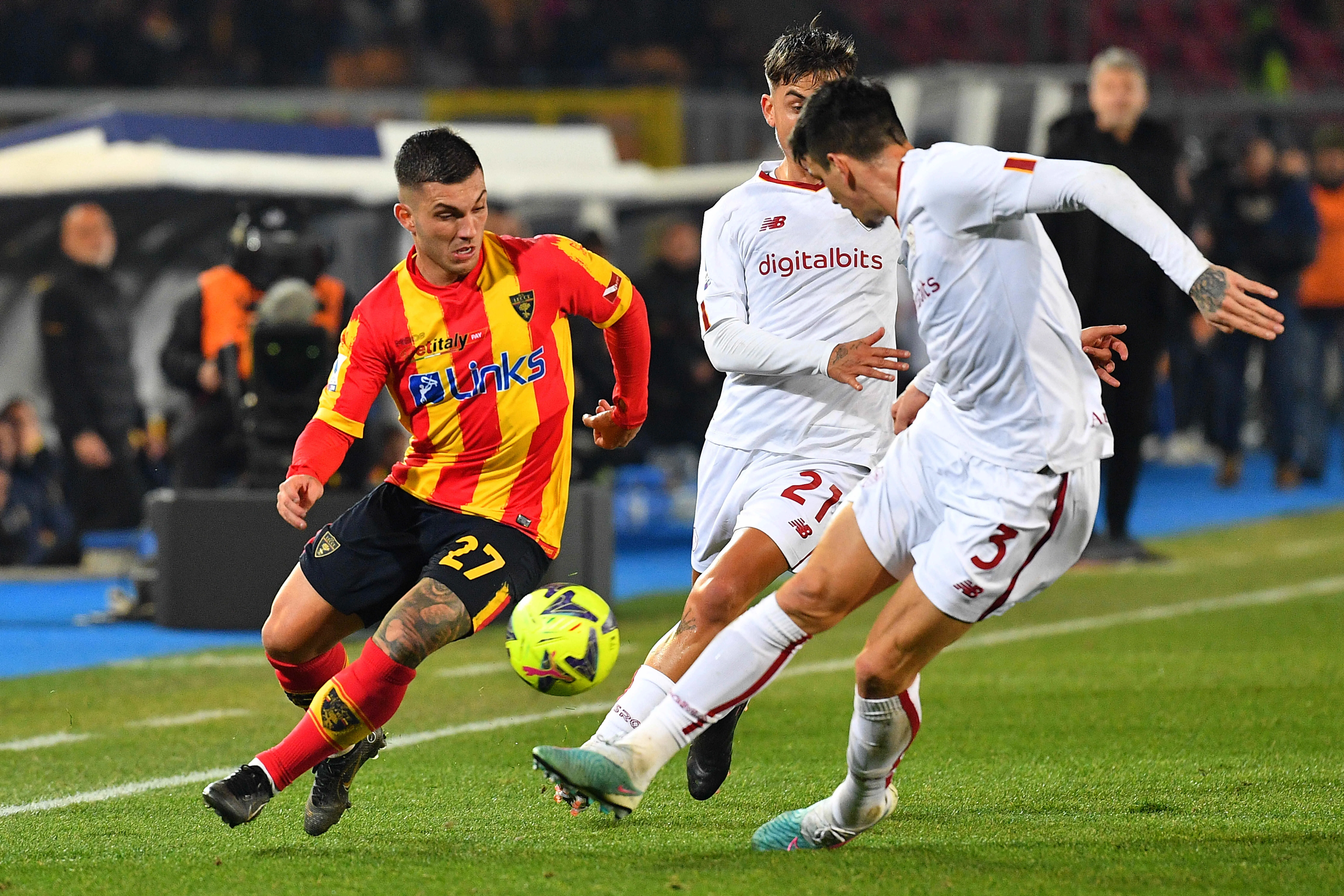 Lecce tient tête à la Roma