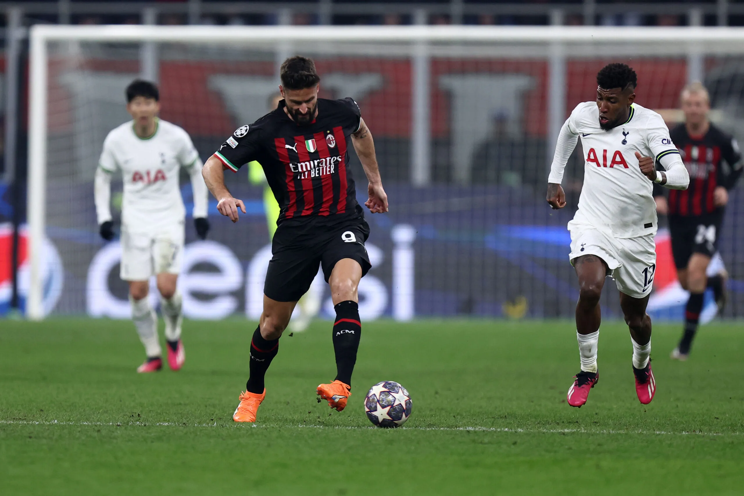 Milan retrouve des couleurs face à Tottenham