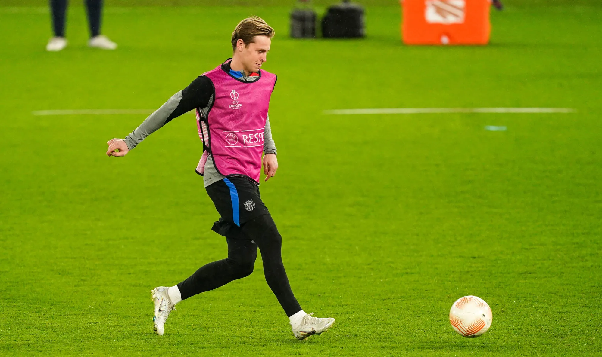 Barcelona's Frenkie de Jong during a training session at Old Trafford, Manchester. Picture date: Wednesday February 22, 2023. - Photo by Icon sport