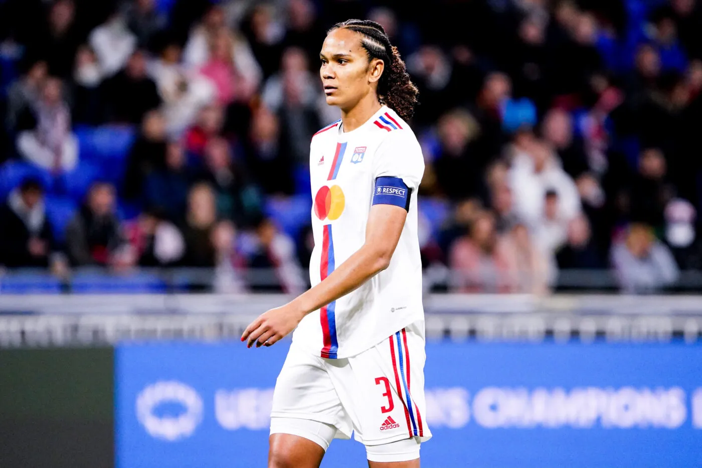 Au terme d'un match fou à Reims, les Lyonnaises filent en demies de Coupe de France