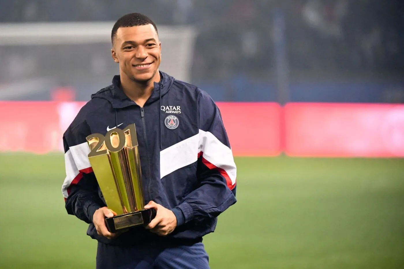 Mbappé : «<span style="font-size:50%">&nbsp;</span>Si je liais mon avenir à la Ligue des champions, je serais parti très loin, sans manquer de respect au club<span style="font-size:50%">&nbsp;</span>»