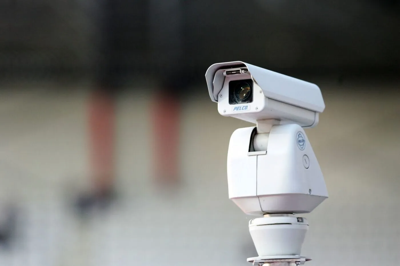 La vidéo­surveillance algorithmique bientôt dans les stades ?