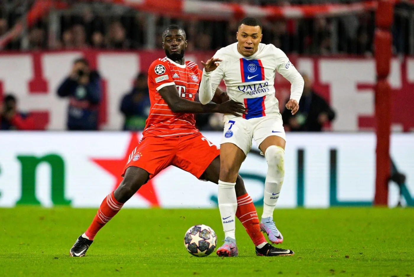 Dayot Upamecano (Bayern Munich) face au PSG.