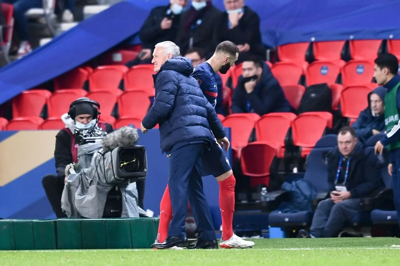 Deschamps : «<span style="font-size:50%">&nbsp;</span>Karim Benzema m’a dit lui-même qu’il n’aurait pas été prêt<span style="font-size:50%">&nbsp;</span>»