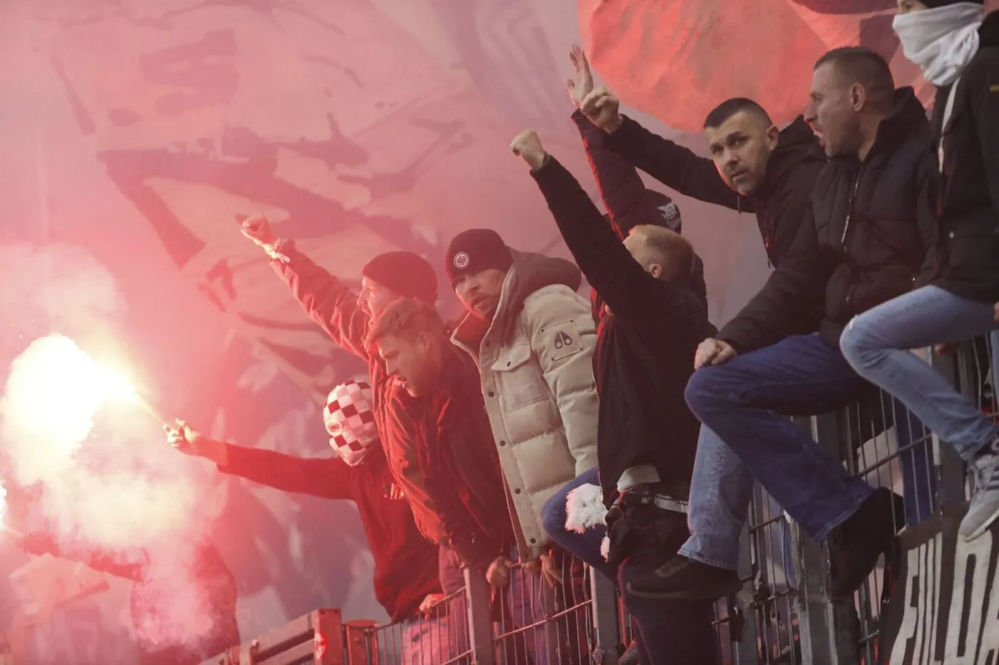 Napoli-Eintracht : la haine est hors du pré