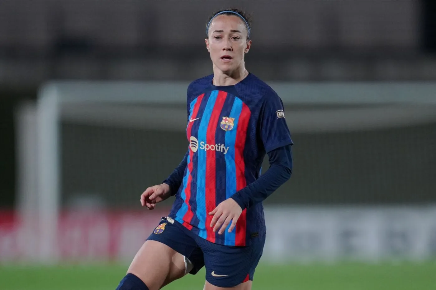 Lucy Bronze : «<span style="font-size:50%">&nbsp;</span>C&rsquo;est triste que la Coupe du monde féminine soit privée de ses joueuses vedettes  »