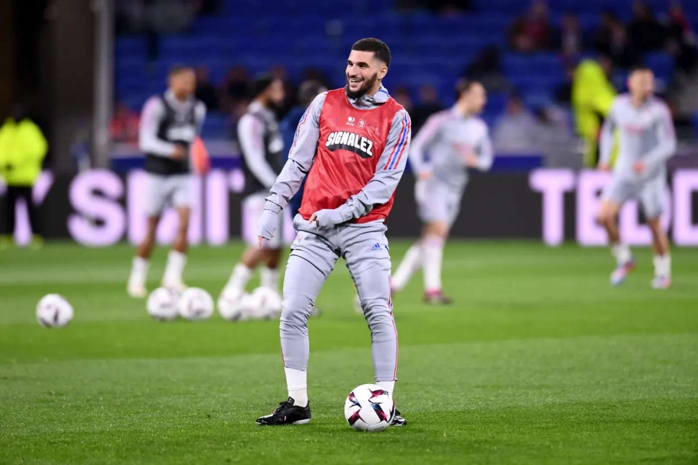 Les supporters lyonnais ont lancé une Marseillaise à l'entrée d'Aouar