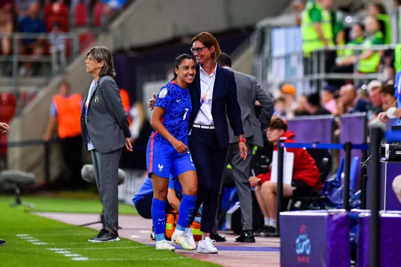 Sakina Karchaoui : « Si on peut régler les choses en interne…  »