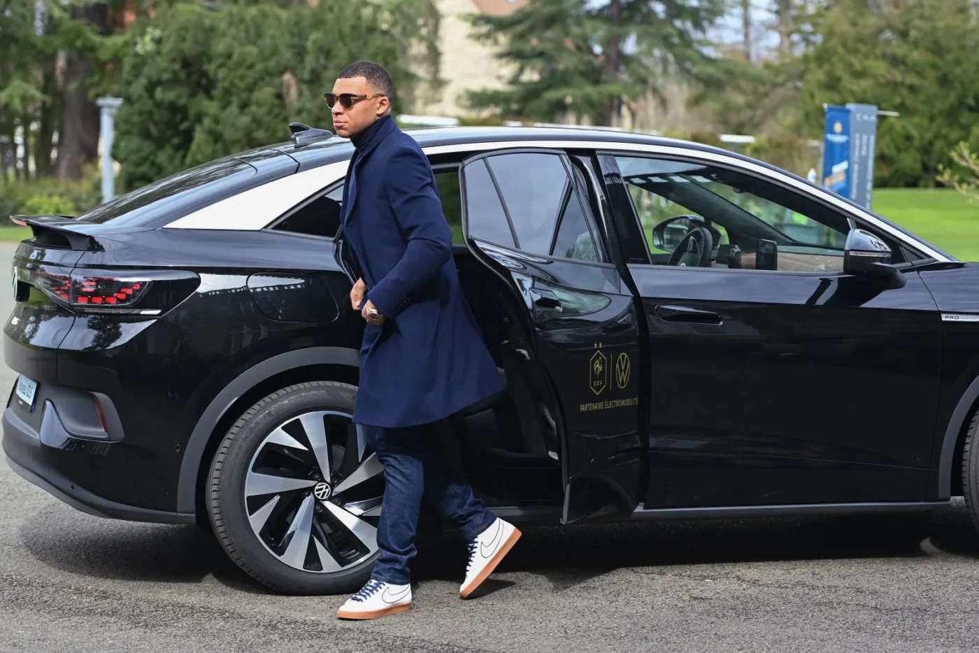 Officiel : Kylian Mbappé capitaine des Bleus, Griezmann vice-capitaine