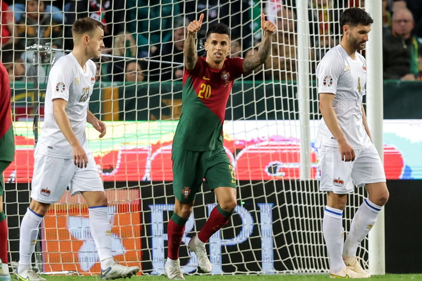 João Cancelo apprend l&rsquo;arrivée de Tuchel au Bayern en direct
