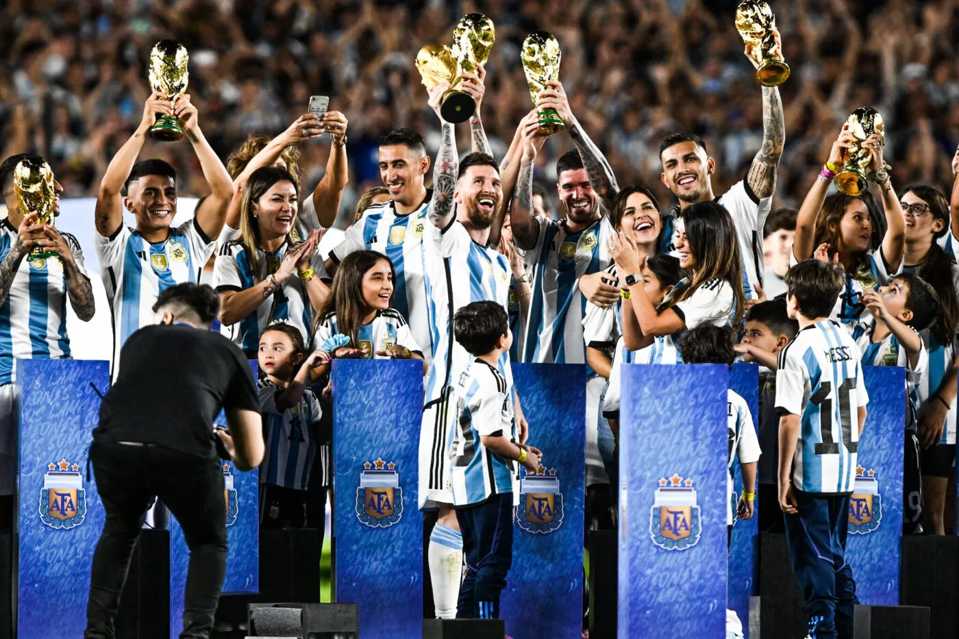 Les champions du monde argentins fêtés au pays