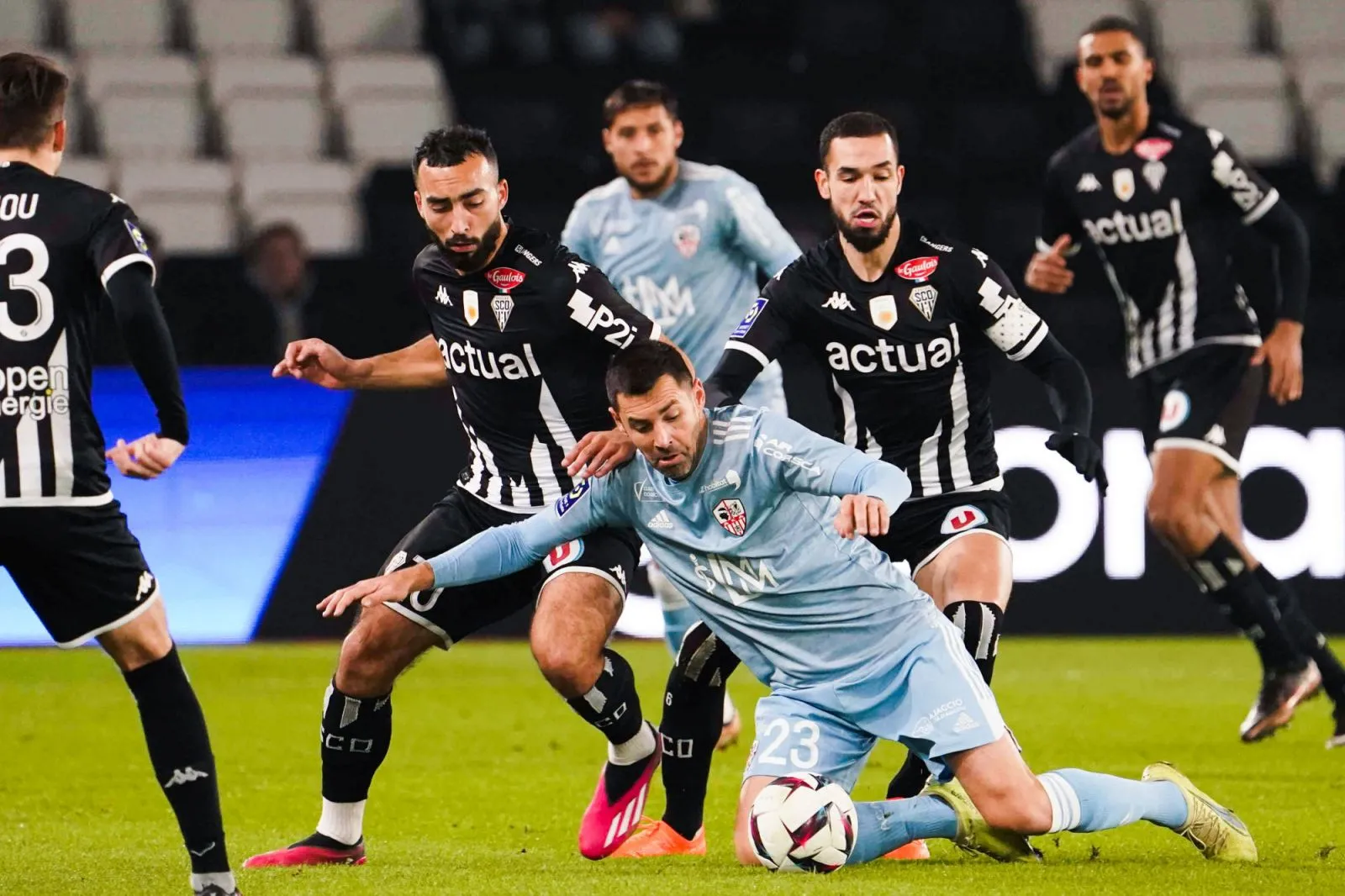 Mangani : «<span style="font-size:50%">&nbsp;</span>Ce qu’il reste à la fin, ce sont les échanges humains<span style="font-size:50%">&nbsp;</span>»