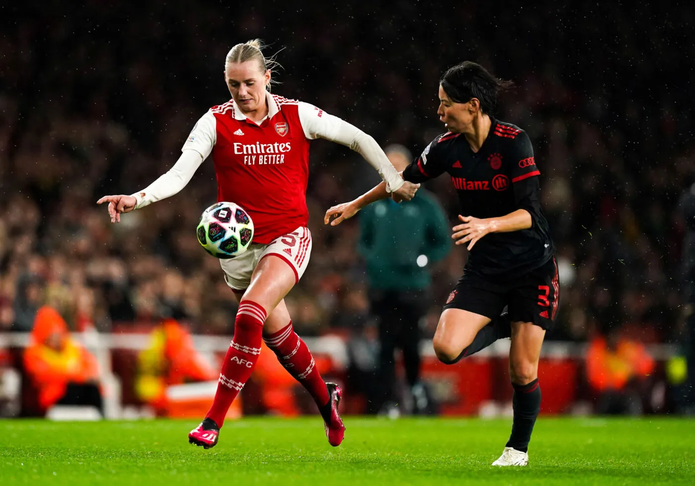 Ligue des champions féminine  : Arsenal renverse le Bayern et fonce en demies