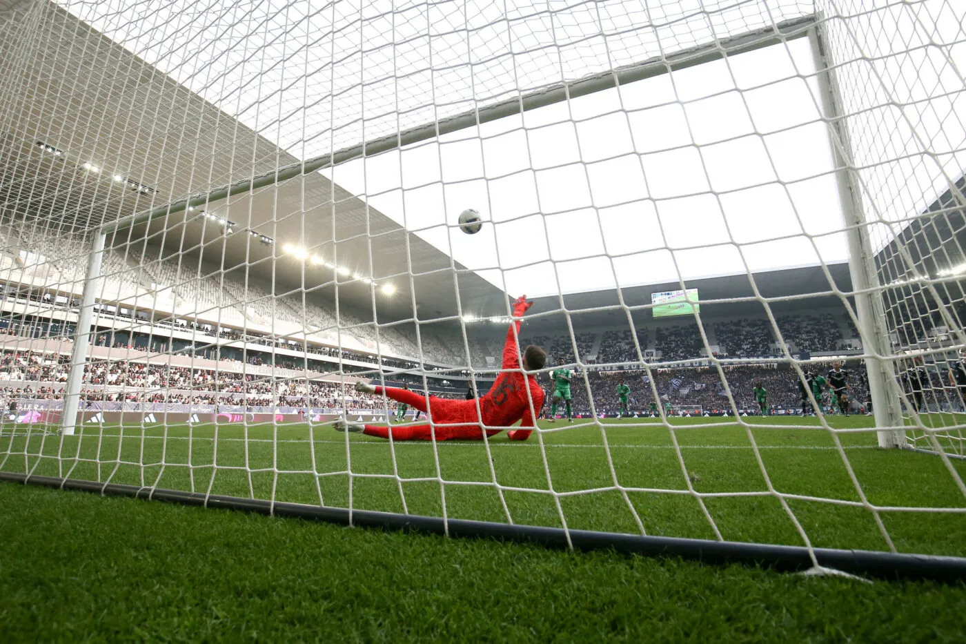 16 Gaetan POUSSIN (fcgb) - 17 Jean Philippe KRASSO (asse) during the Ligue 2 BKT match between Bordeaux and Saint Etienne at Stade Matmut Atlantique on March 4, 2023 in Bordeaux, France. (Photo by Romain Perrocheau/FEP/Icon Sport)