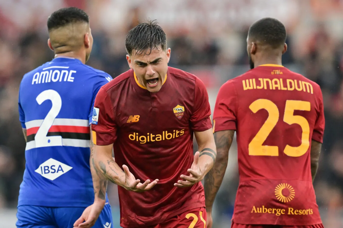 Foto Alfredo Falcone/LaPresse 02 Aprile 2023 - Roma, Italia - sport, calcio - Roma vs Sampdoria - Campionato italiano di calcio Serie A TIM 2022/2023 - Stadio Olimpico. Nella foto: Paulo Dybala (AS Roma) April 02, 2023 Rome, Italy - sport, soccer - Roma vs Sampdoria - Italian Serie A Football Championship 2022/2023 - Olimpic Stadium. In the pic: Paulo Dybala (AS Roma) - Photo by Icon sport
