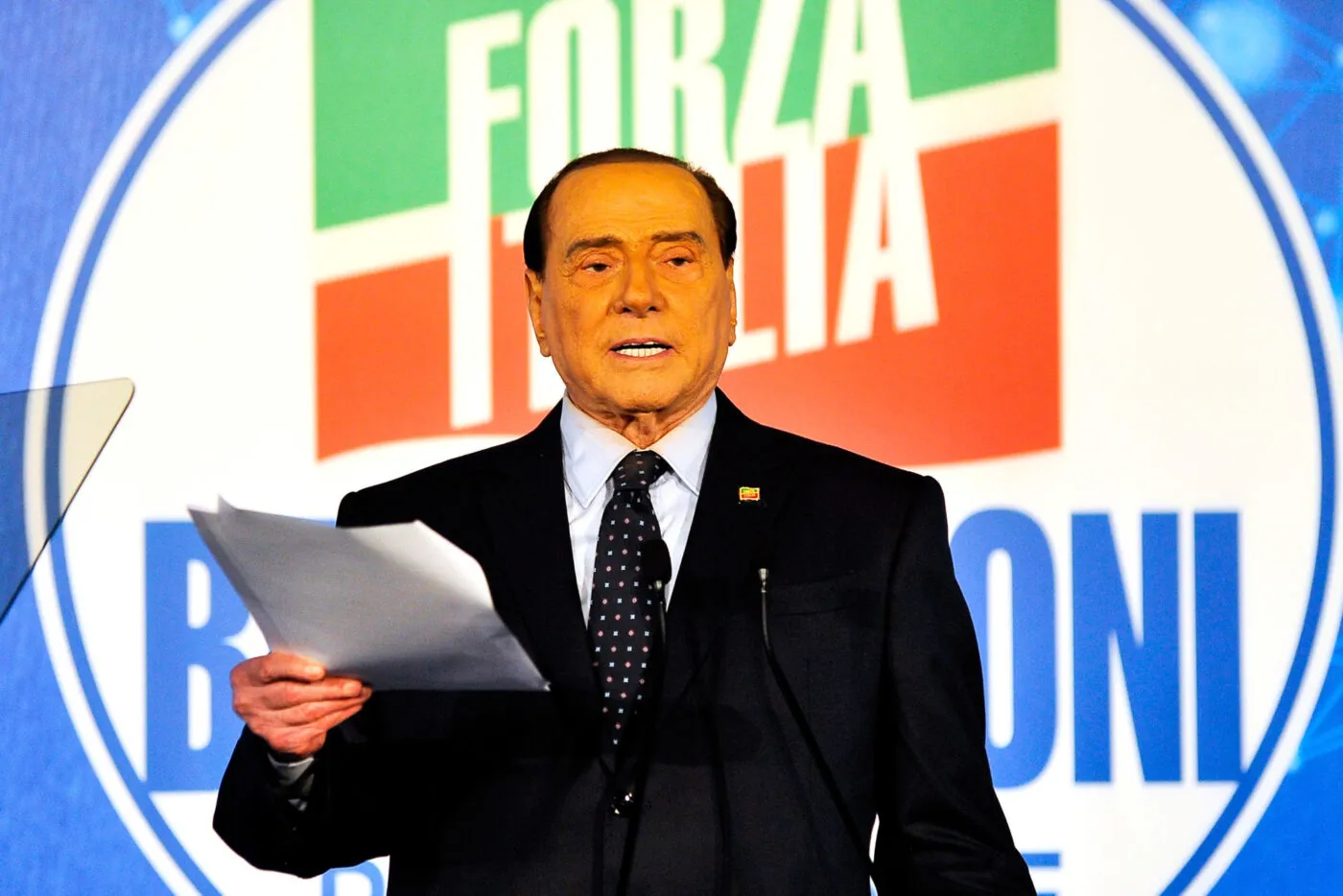 Silvio Berlusconi admis en soins intensifs