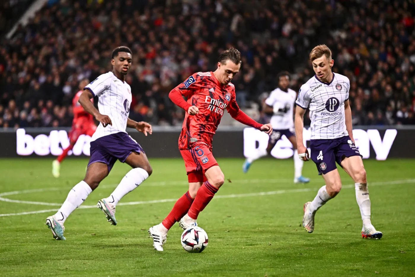 06 Maxence CAQUERET (ol) during the Ligue 1 Uber Eats match between Toulouse and Lyon on April 14, 2023 in Toulouse, France. (Photo by Anthony Bibard/FEP/Icon Sport)