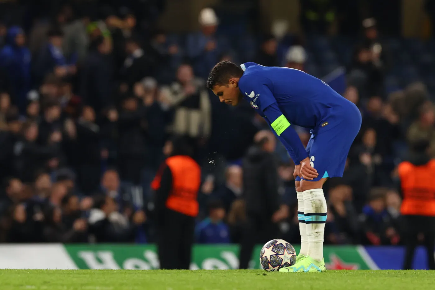 Thiago Silva fracasse les dirigeants de Chelsea