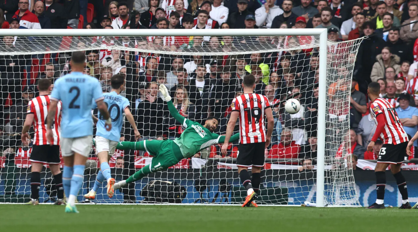 Manchester City cuisine Sheffield United grâce à Mahrez