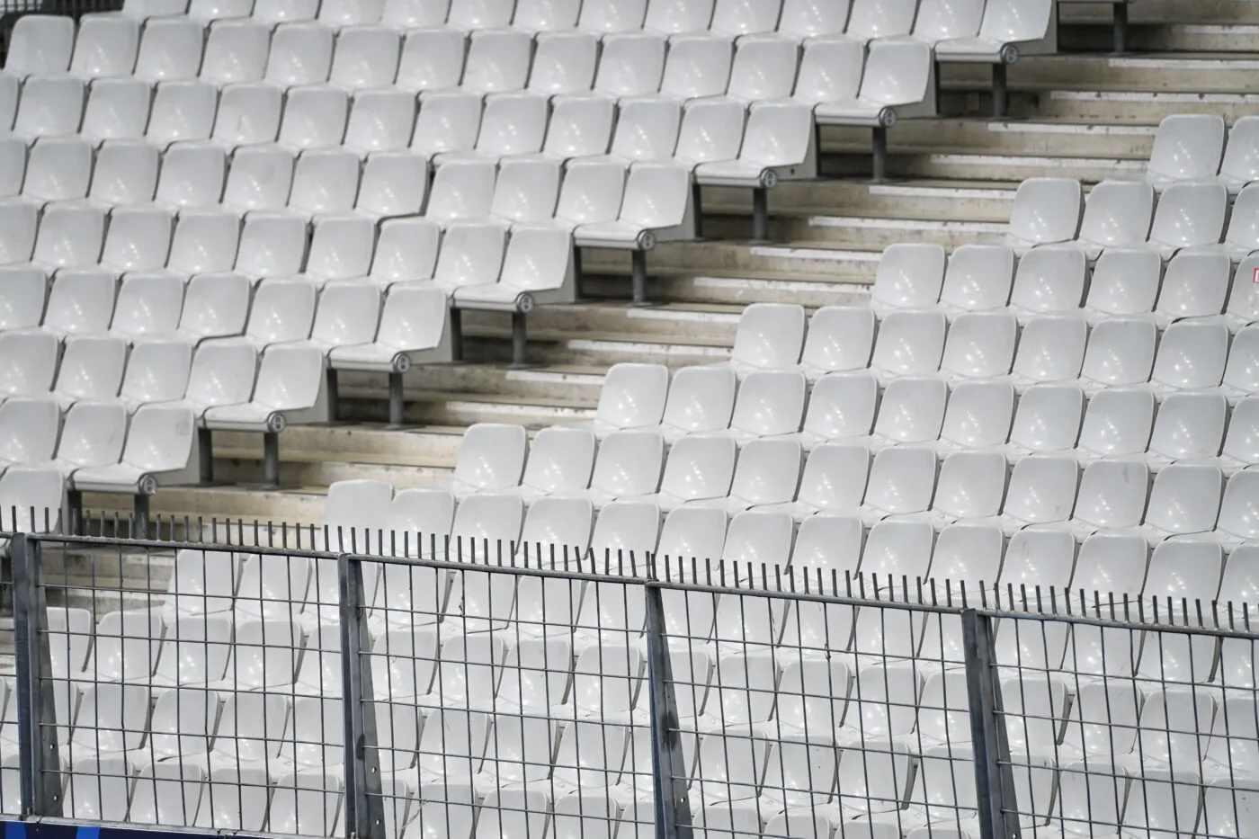 « On ne va pas empêcher les gens de rentrer avec des cartons rouges », assure le préfet de police de Paris