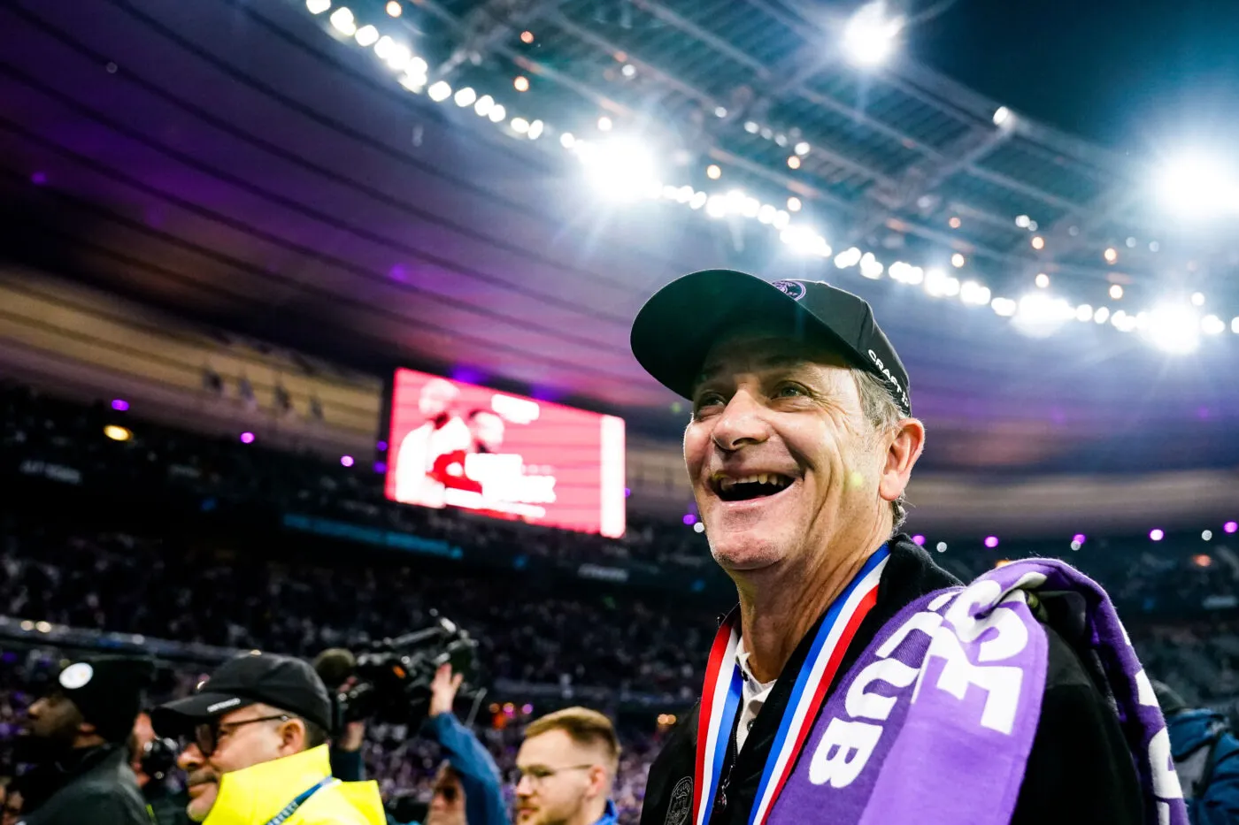 Philippe Montanier réitère sa fameuse danse au Stade de France