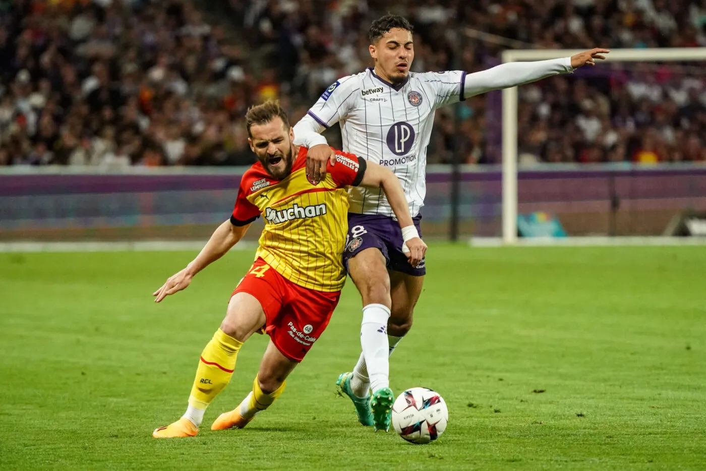 Jonathan GRADIT of RC Lens and Fares CHAIBI of Toulouse FC during the Ligue 1 Uber Eats match between Toulouse and Lens at Stadium Municipal on May 2, 2023 in Toulouse, France. (Photo by Pierre Costabadie/Icon Sport)