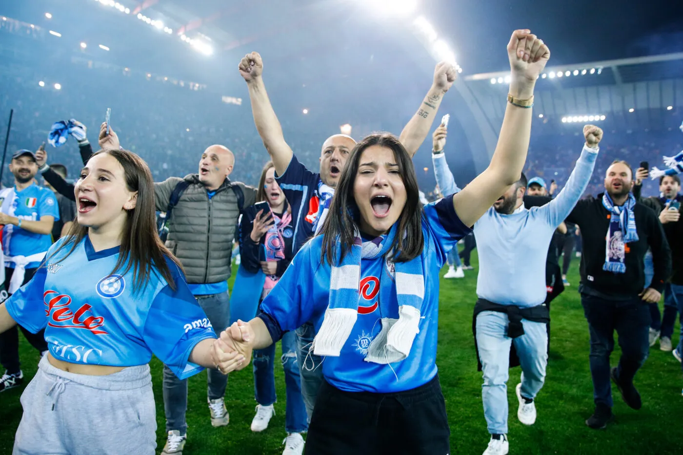 Quand un supporter napolitain met en vente un morceau de pelouse de l'Udinese