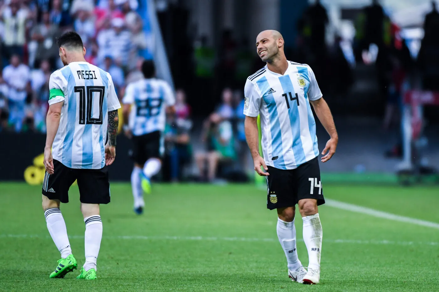 « Laissons-le aller là où il est heureux » : Mascherano défend Messi et accable le PSG