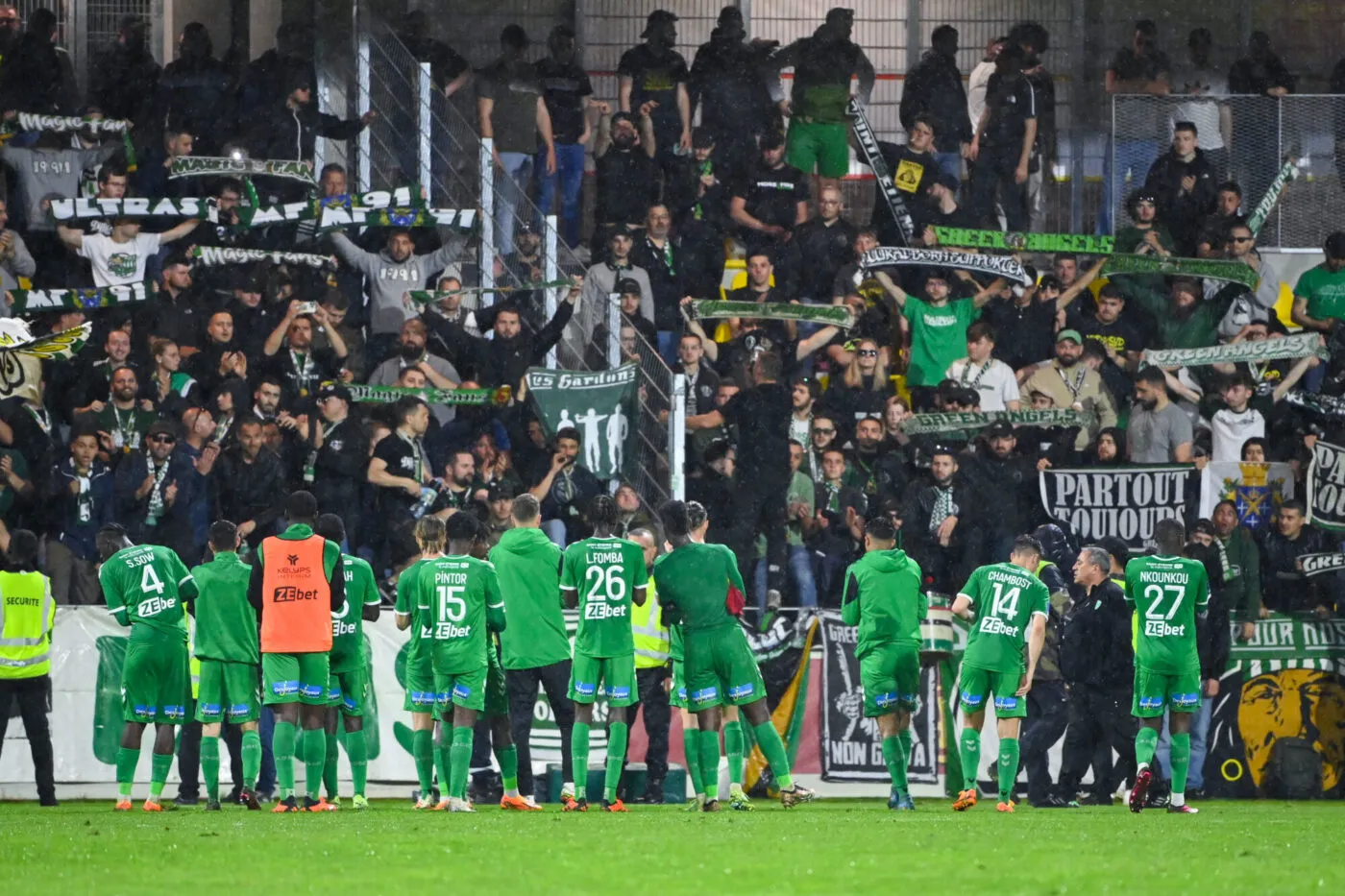 Timothée Chalamet fête la victoire de l’ASSE