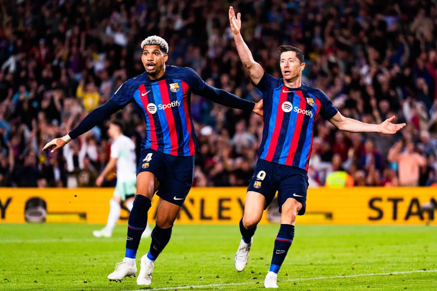 Revivez Espanyol-FC Barcelone (2-4)