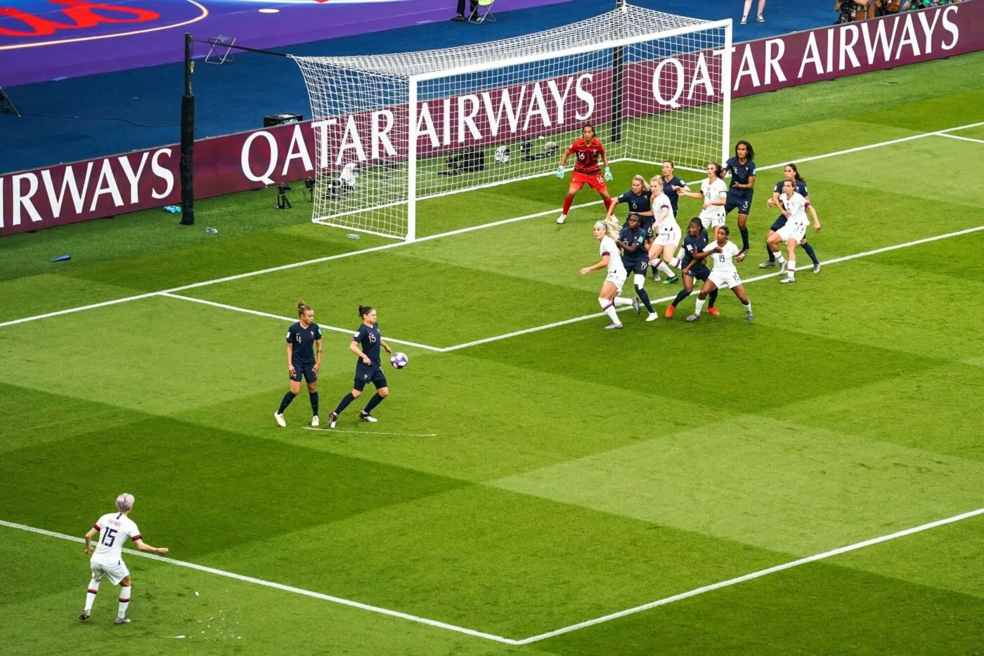 USA's Megan Rapinoe (bottom left) scores her side's first goal of the game                                during the FIFA Women's World cup match between France and USA on June 28, 2019.  Photo : PA Images / Icon Sport