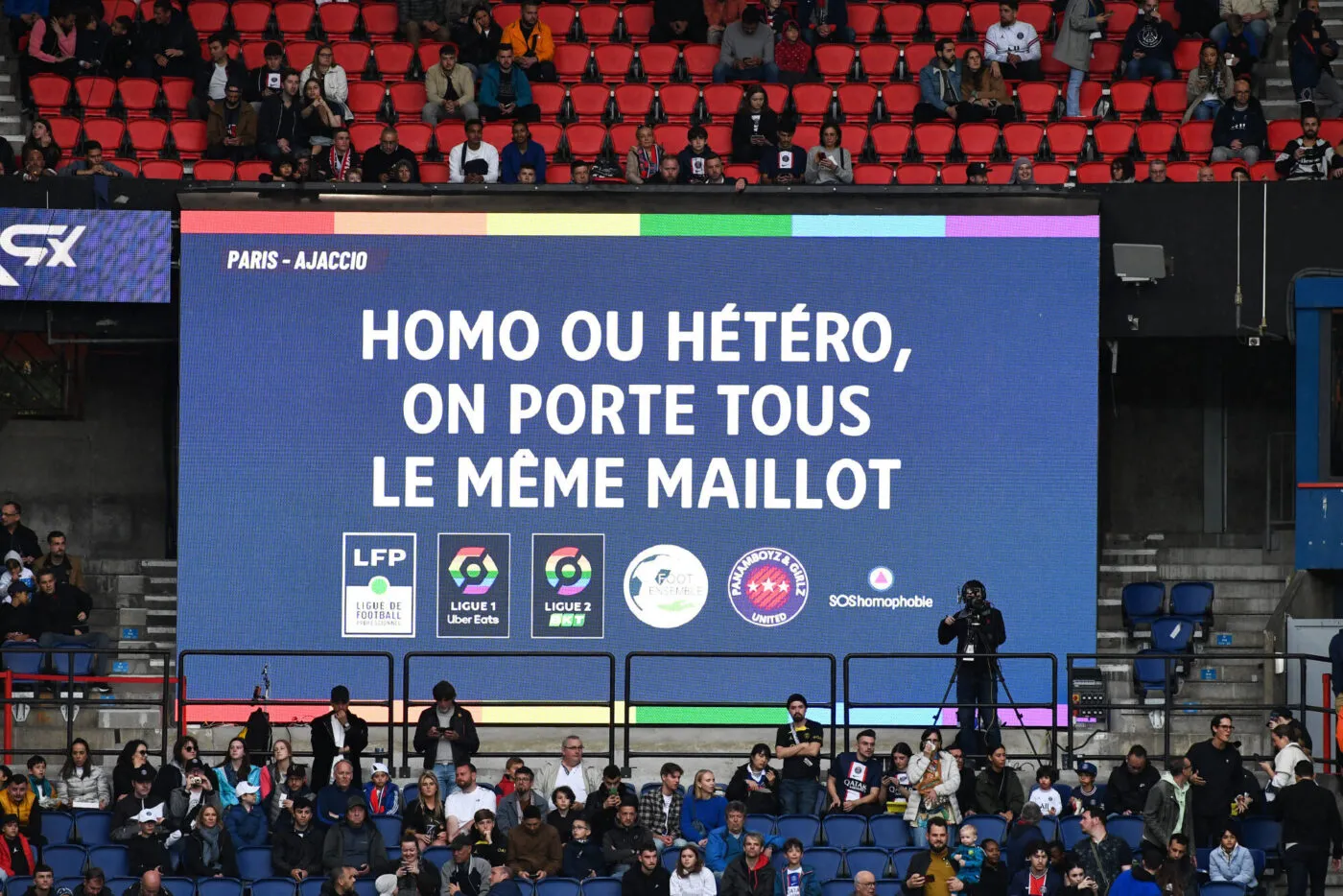 Mariage pour tous : Le football n’est pas à la noce