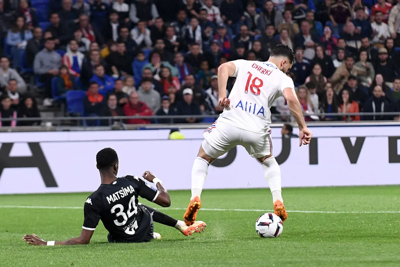 Cherki : « Dans la surface, c’est un autre Rayan qui parle »