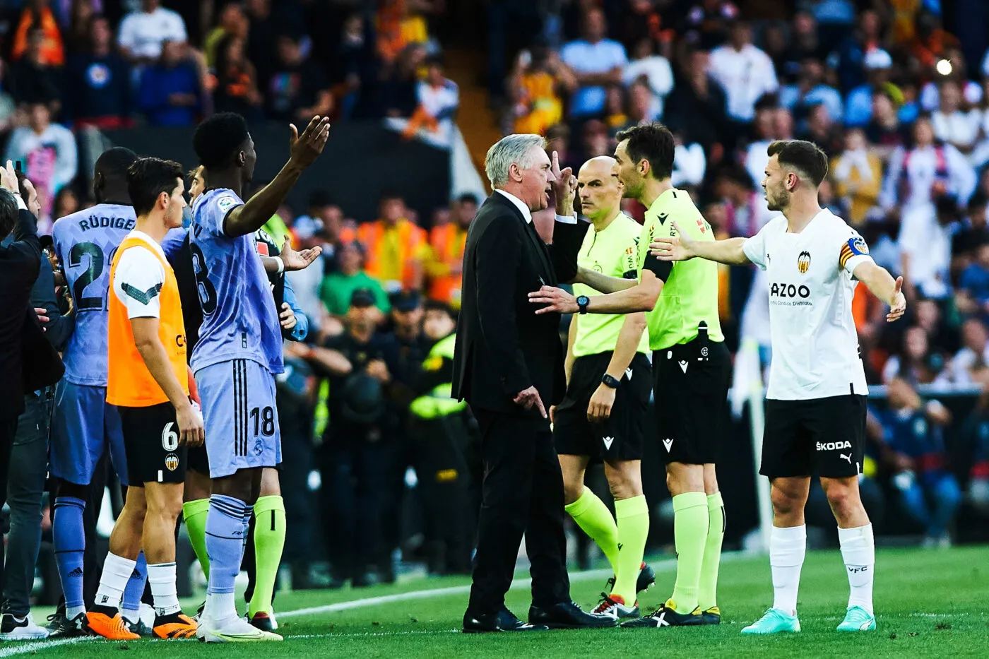 Un individu identifié dans les insultes envers Vinícius Júnior