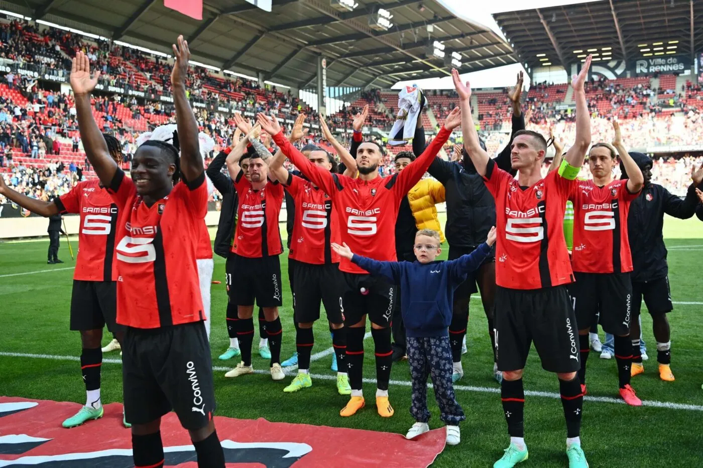 Amine GOUIRI of Stade Rennais celebrates the victory with his team mates during the Ligue 1 Uber Eats match between Rennes and Angers at Roazhon Park on April 30, 2023 in Rennes, France. (Photo by Anthony Dibon/Icon Sport)