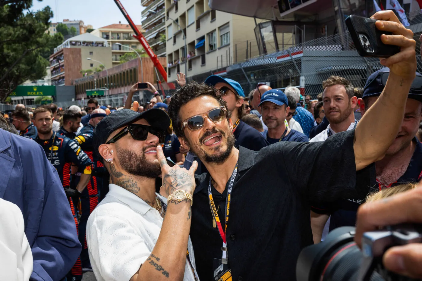 Neymar invite ses fans pour une croisière