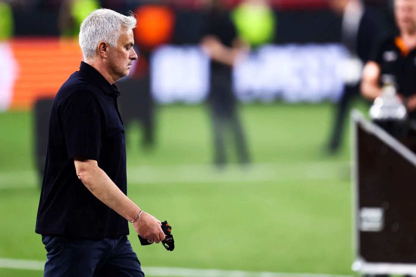 José Mourinho qualifie de « putain de honte » l’arbitrage de la finale de C3