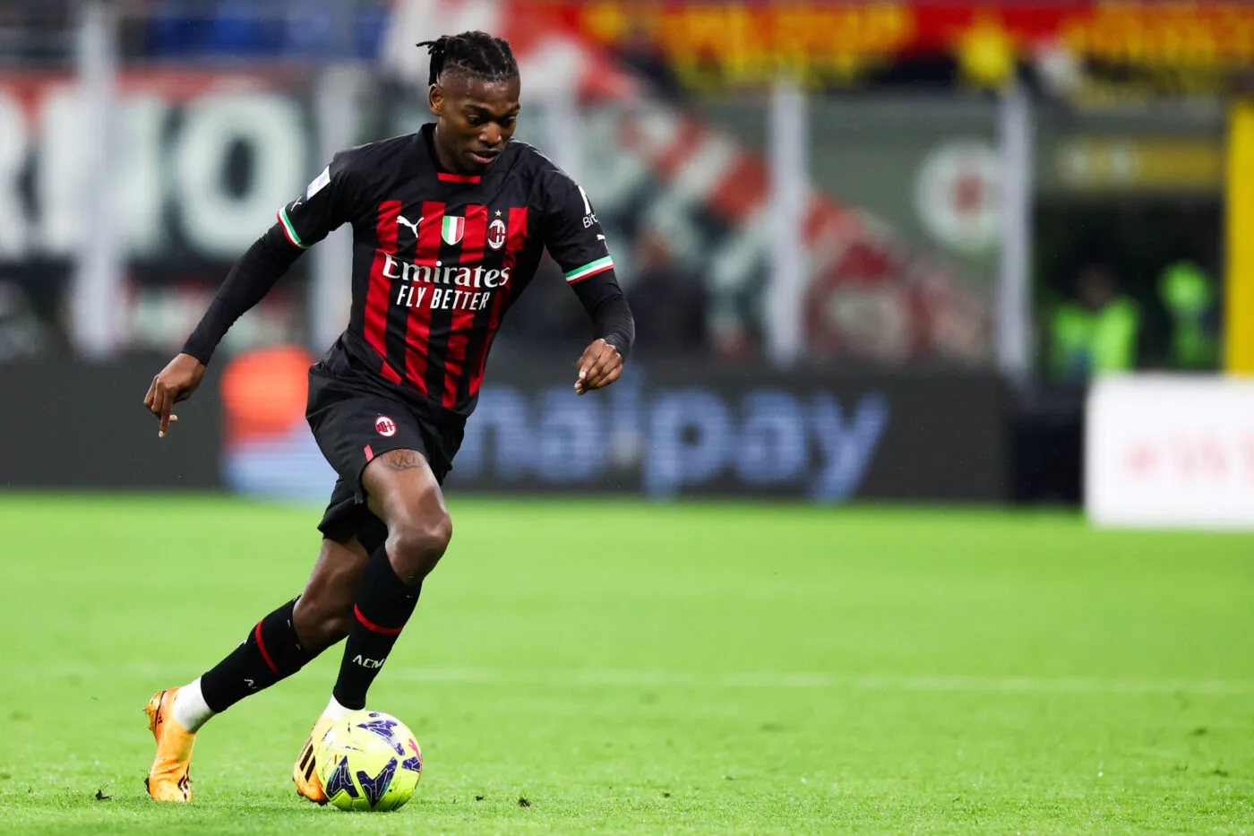 Mercato : On en sait plus sur l'avenir de Rafael Leão